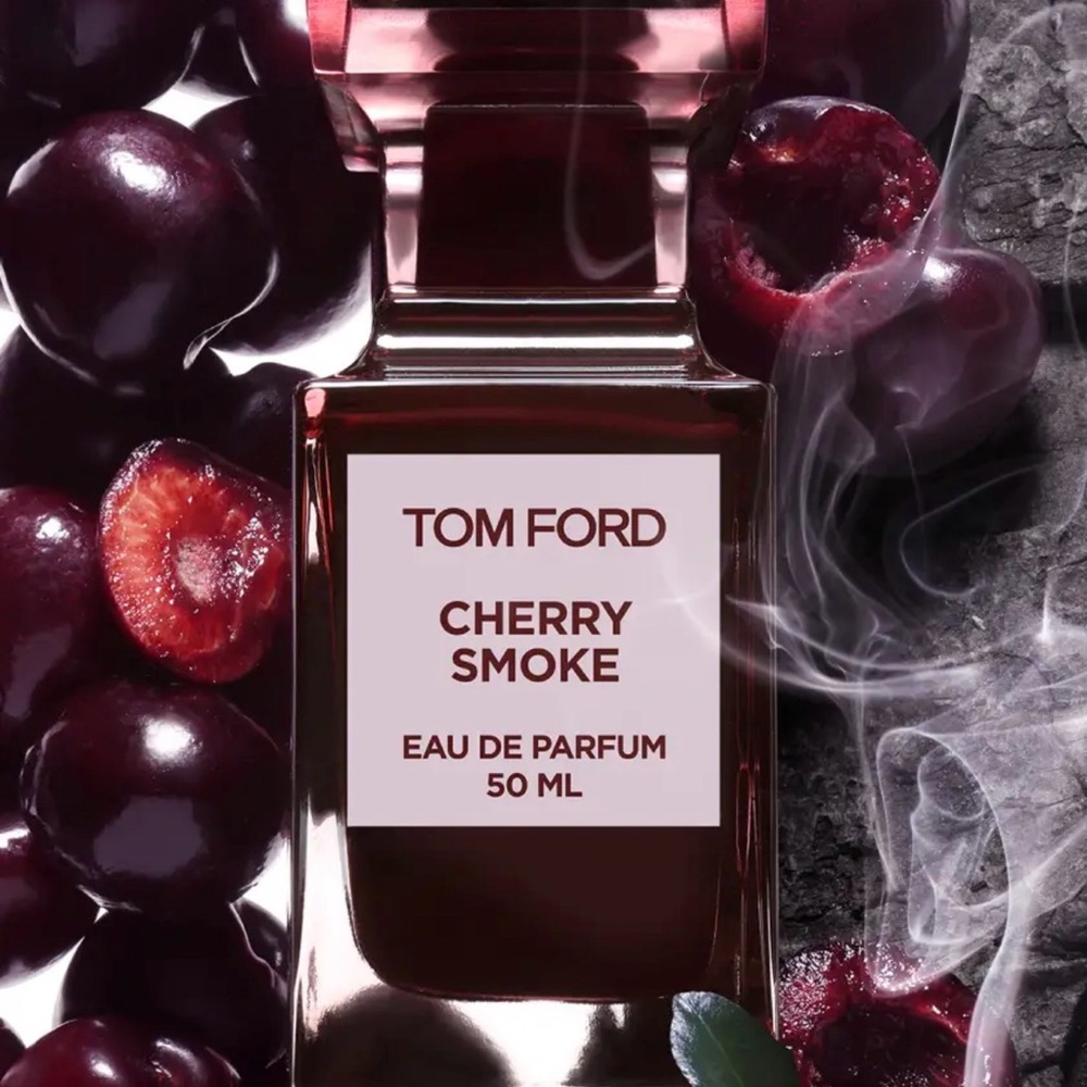 Tom Ford Eau de Parfum - Cherry Smoke (30 ml)
We are Parfumerie based in NJ.